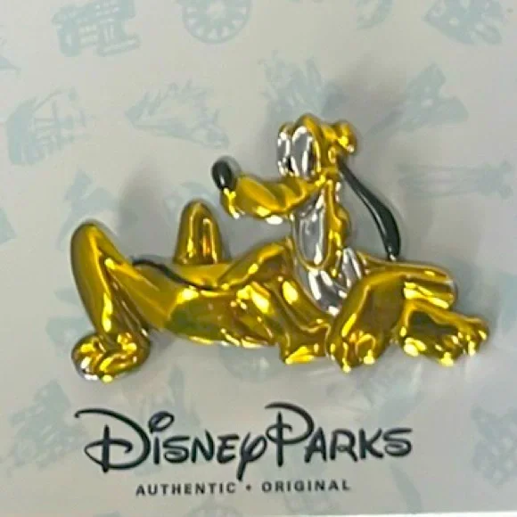 Disney Parks Sculpted Pluto Dog Gold Color Pin - Picture 1 of 3